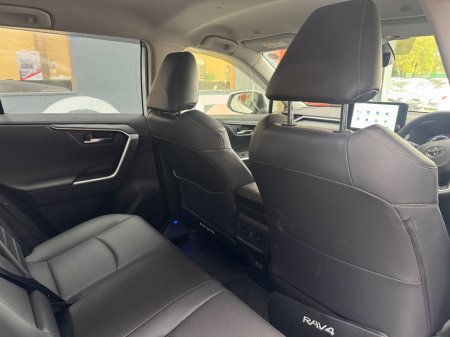 2025 Toyota RAV4 - photo 20