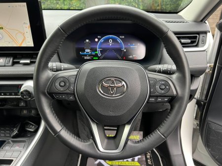 2023 Toyota RAV4 - photo 4