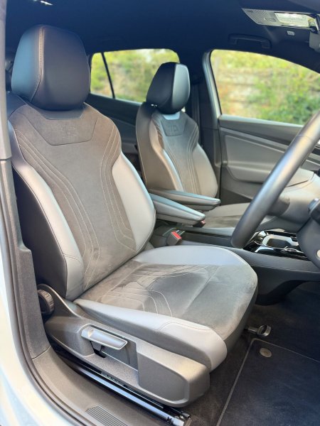 2025 Volkswagen ID.4 - photo 12