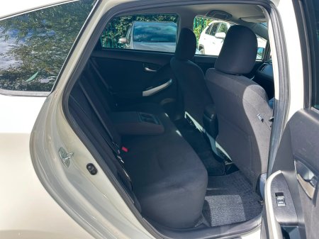 2015 Toyota Prius - photo 18