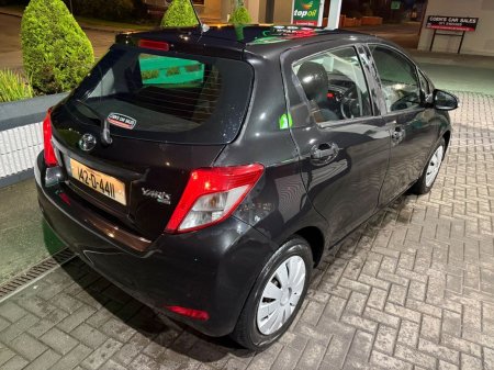 2014 Toyota Yaris - photo 9
