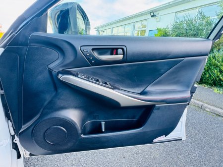 2018 Lexus IS - photo 27