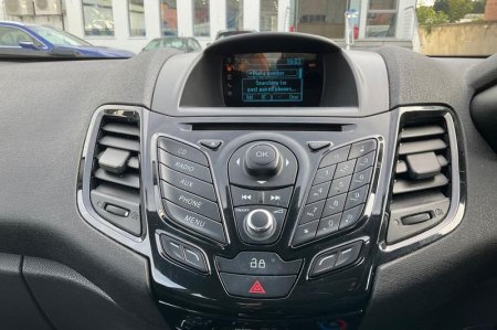 2014 Ford Fiesta - photo 24