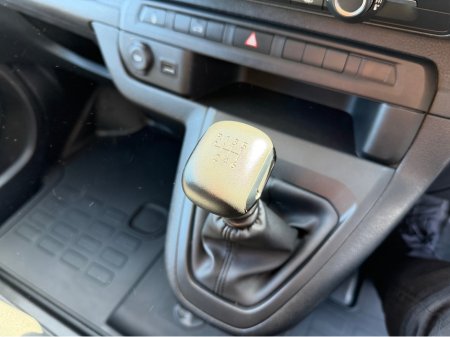 2024 Opel Vivaro - photo 26