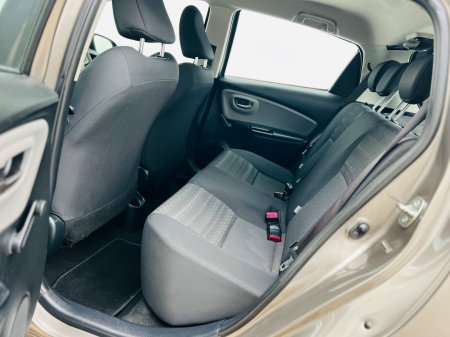 2017 Toyota Yaris - photo 5