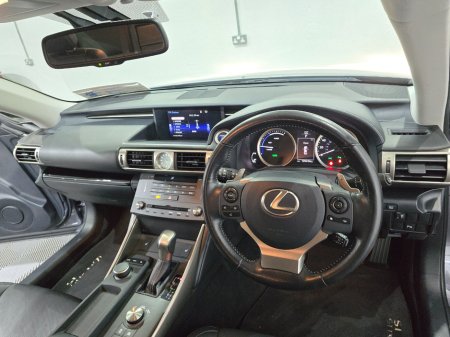 2016 Lexus IS - photo 6
