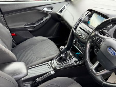 2017 Ford Focus - photo 8