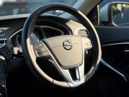 2019 Volvo V40 - photo 12