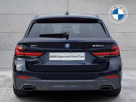 2023 BMW 5-Series - photo 15