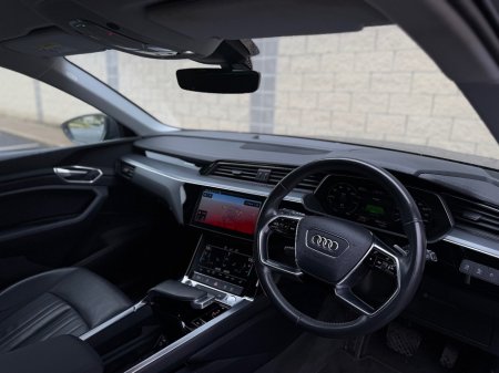2020 Audi e-tron - photo 18