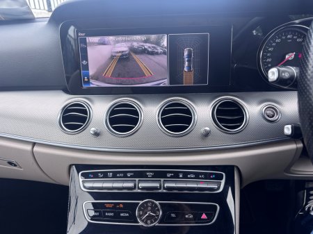 2017 Mercedes-Benz E-Class - photo 10