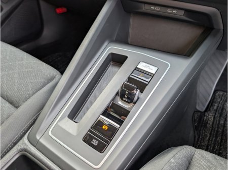2024 Volkswagen Golf - photo 15
