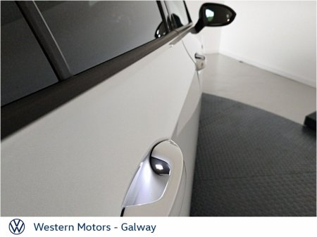 2025 Volkswagen Golf - photo 29