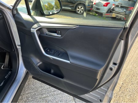 2020 Toyota RAV4 - photo 13