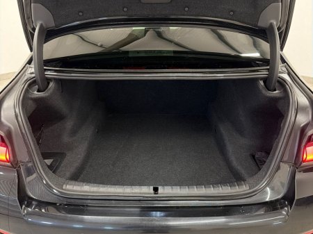 2022 BMW 5-Series - photo 13