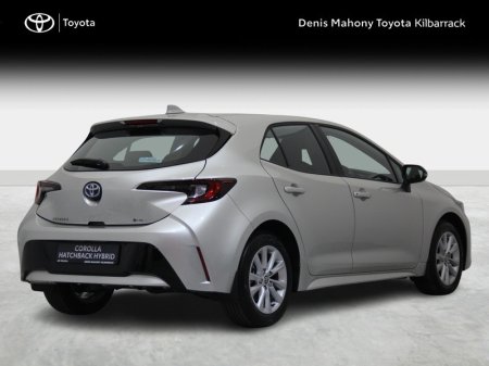 2027 Toyota Corolla - photo 2
