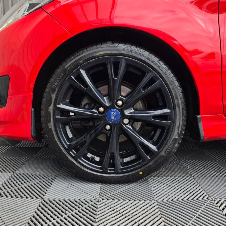 2015 Ford Fiesta - photo 8