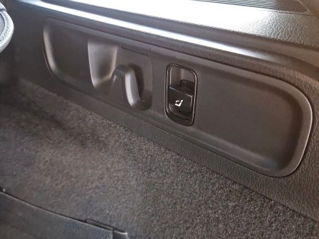 2025 Mercedes-Benz C-Class - photo 17
