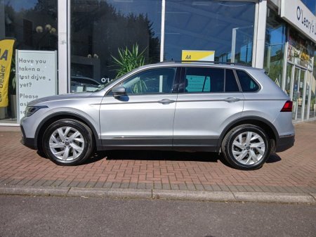 2022 Volkswagen Tiguan - photo 4