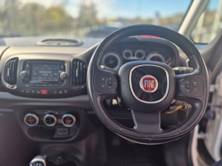 2017 Fiat 500L - photo 14