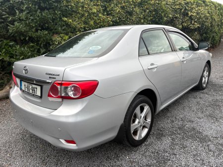 2011 Toyota Corolla - photo 3