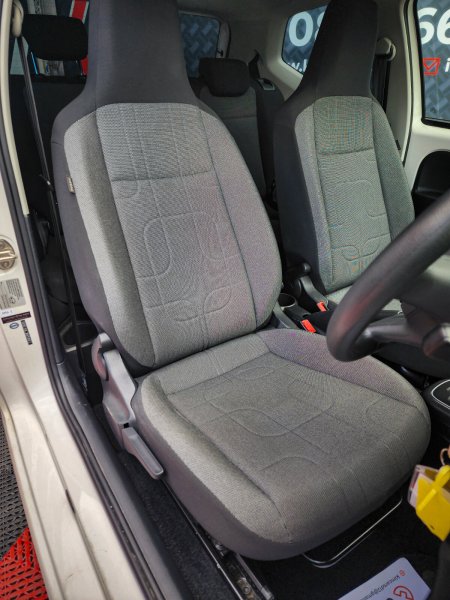 2015 Volkswagen up! - photo 25