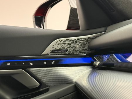 2025 BMW M5 - photo 21