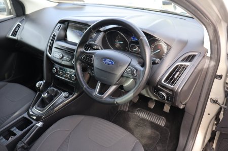 2016 Ford Focus - photo 11