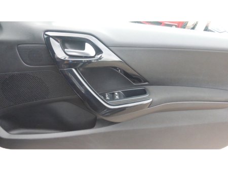 2017 Peugeot 208 - photo 12