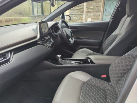 2023 Toyota C-HR - photo 6