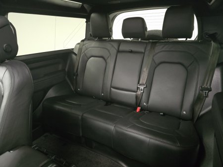 2026 Land Rover Defender - photo 4