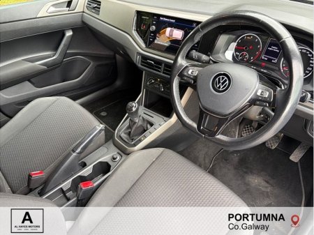 2021 Volkswagen Polo - photo 2