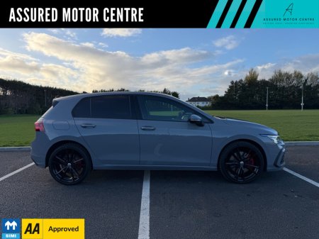 2023 Volkswagen Golf - photo 2
