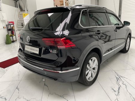 2020 Volkswagen Tiguan - photo 3