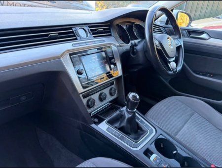 2017 Volkswagen Passat - photo 24