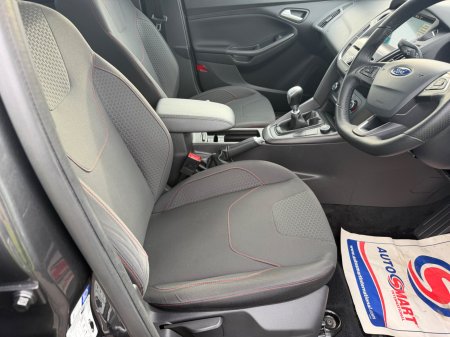 2018 Ford Focus - photo 12