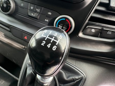 2022 Ford Transit - photo 9