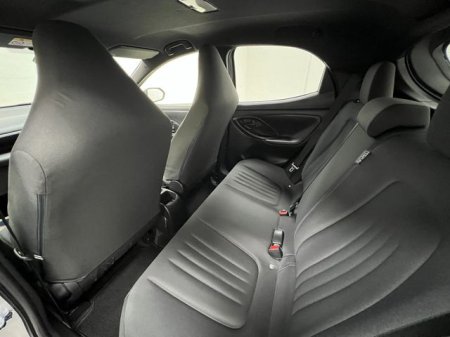 2021 Toyota Yaris - photo 6