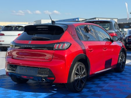 2021 Peugeot 208 - photo 7