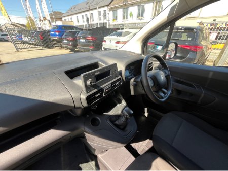 2022 Citroen Berlingo - photo 23