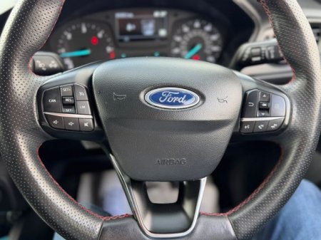 2019 Ford Focus - photo 18