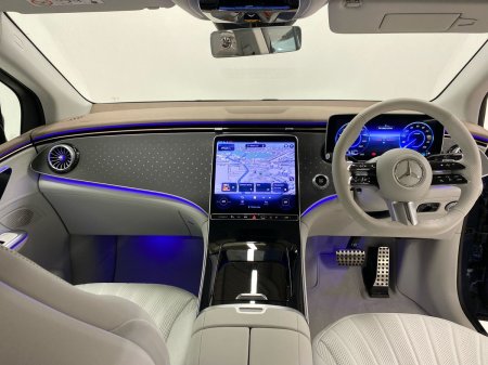 2025 Mercedes-Benz EQE - photo 2