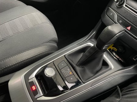 2018 Peugeot 308 - photo 11