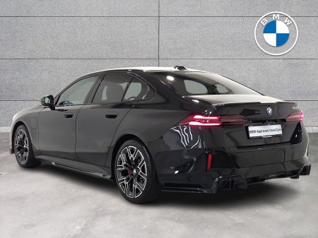 2026 BMW 5-Series - photo 2