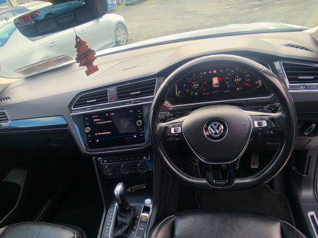 2020 Volkswagen Tiguan - photo 8