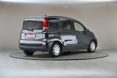 2023 Toyota Sienta - photo 9