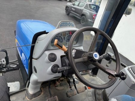 2009 New Holland T6050 - photo 10