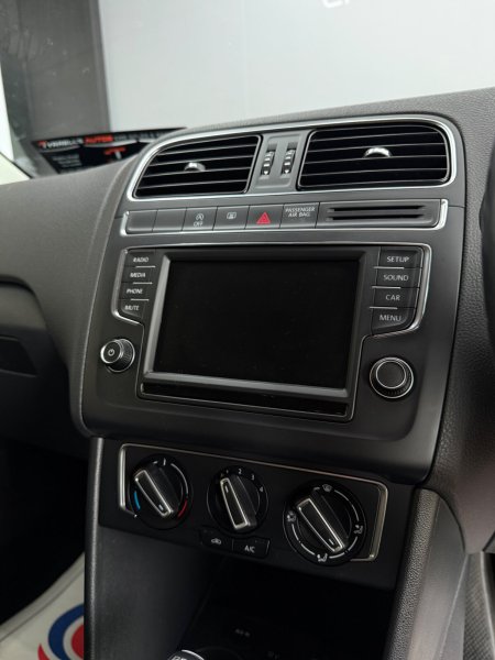 2015 Volkswagen Polo - photo 15