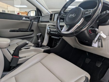 2020 Kia Sportage - photo 6