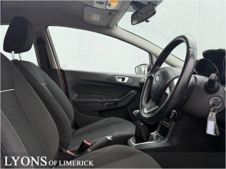 2016 Ford Fiesta - photo 3